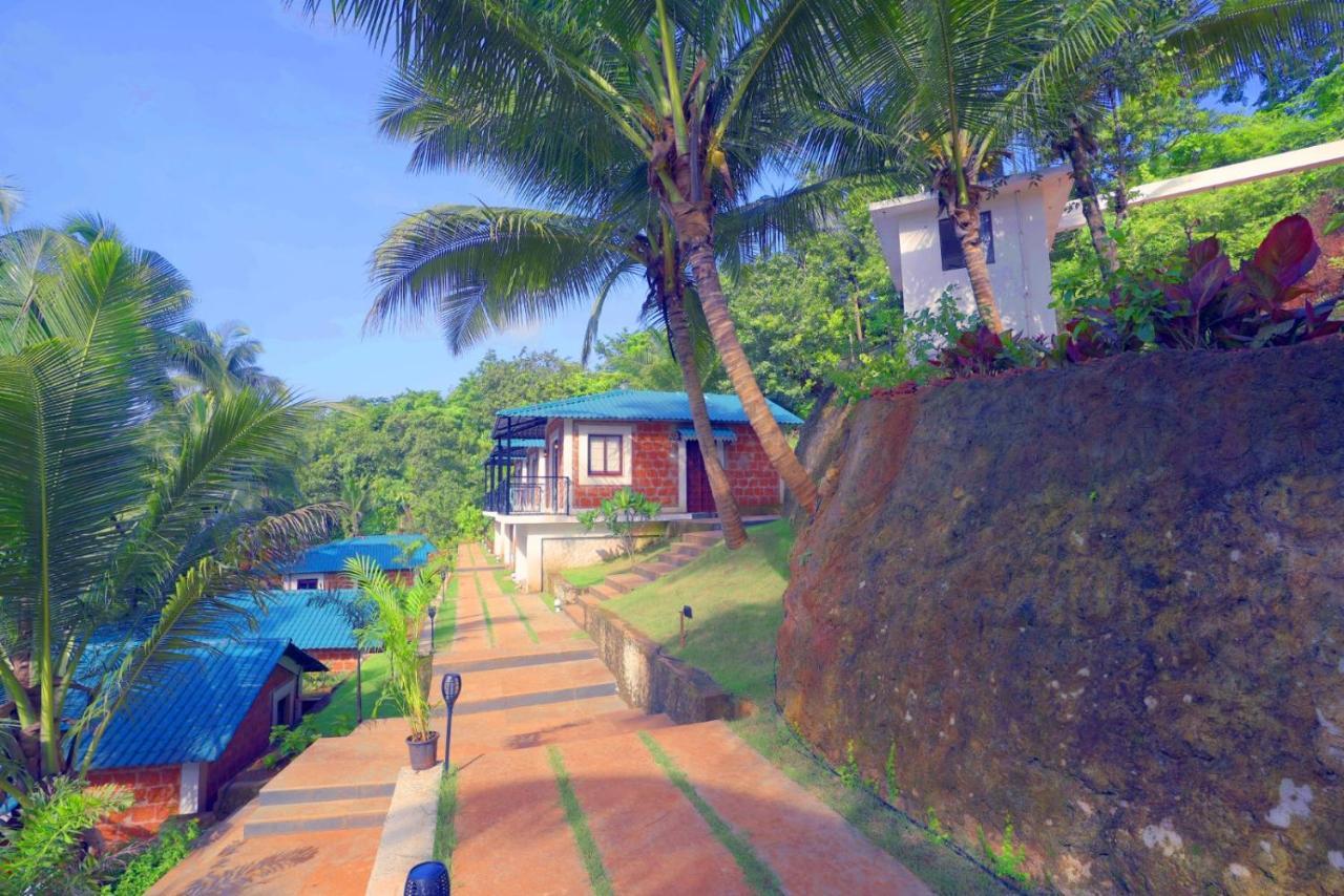 Atmani Waterfront Resort Cola ภายนอก รูปภาพ
