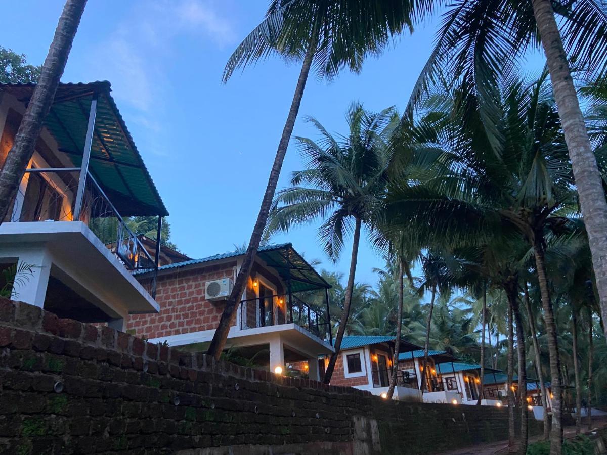Atmani Waterfront Resort Cola ภายนอก รูปภาพ