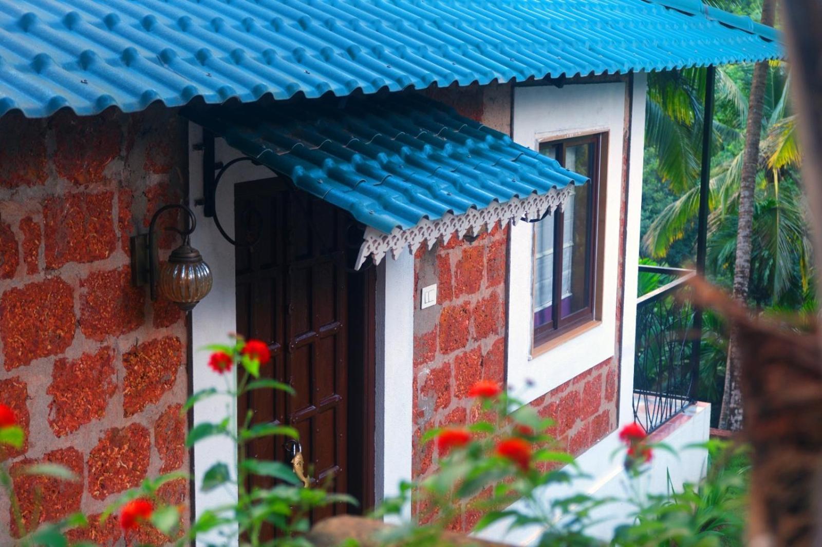Atmani Waterfront Resort Cola ภายนอก รูปภาพ