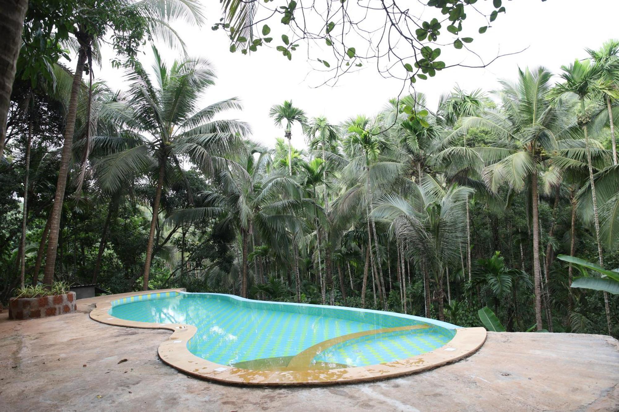 Atmani Waterfront Resort Cola ภายนอก รูปภาพ